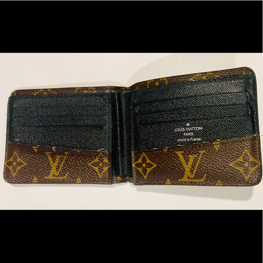 Louis Vuitton Gaspar Wallet